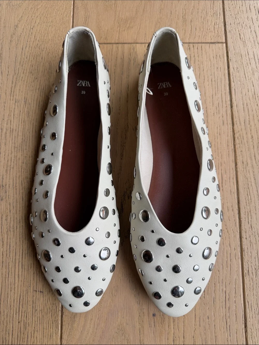 ZARA White Leather Stud-Embellished Ballet Flats - Picture 1 of 6